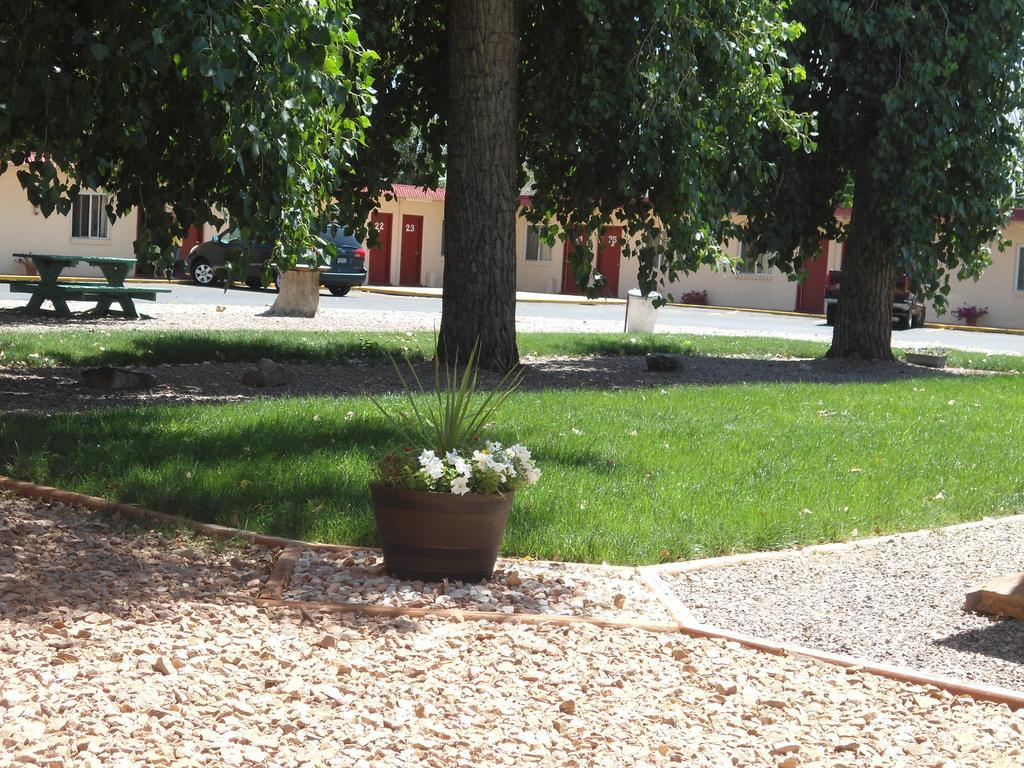 Travel Inn Motel Canon City Bagian luar foto