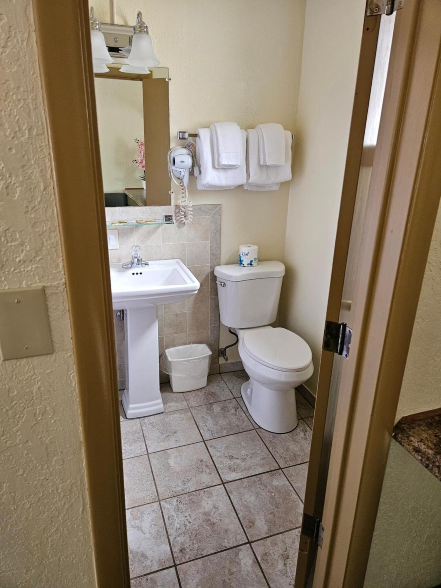 Travel Inn Motel Canon City Bagian luar foto